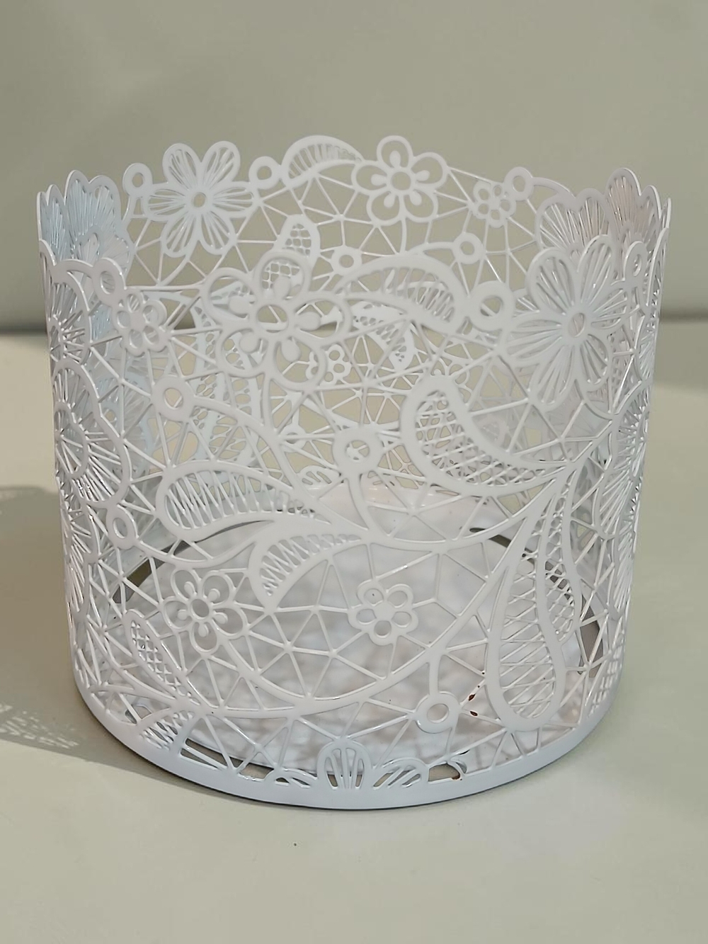 White Floral Lace Metal Decorative Candle Holder